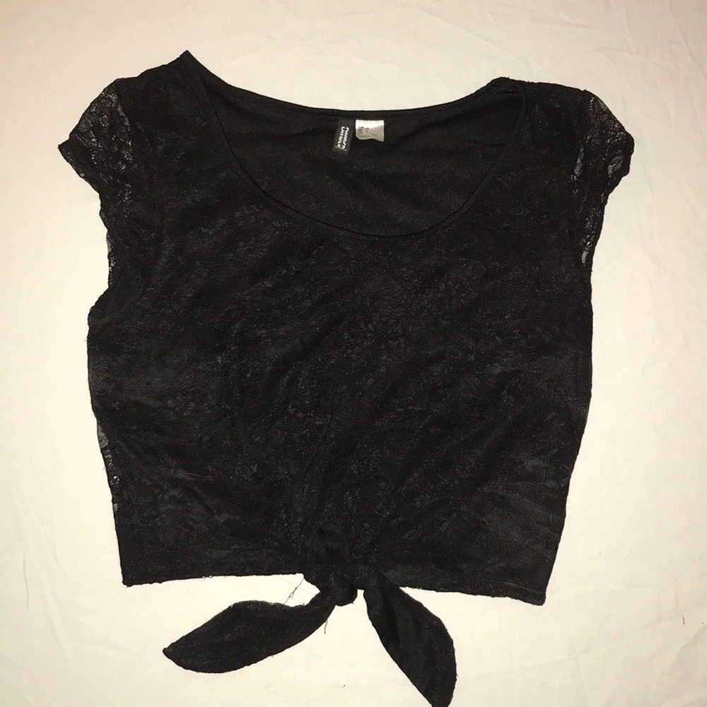 Lace Tie-Up Crop Tee